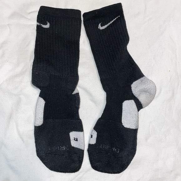 Nike - Picture 2 of 3